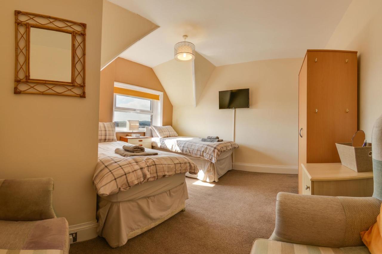 The Whitby Prospect, 2 Bed Apartment With Stunning Views, 2 Mins From Beach ภายนอก รูปภาพ